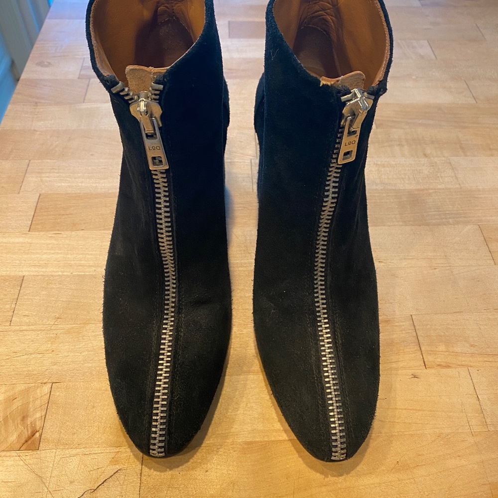 LoQ Designer Boots with Zipper Black Suede Size 40
